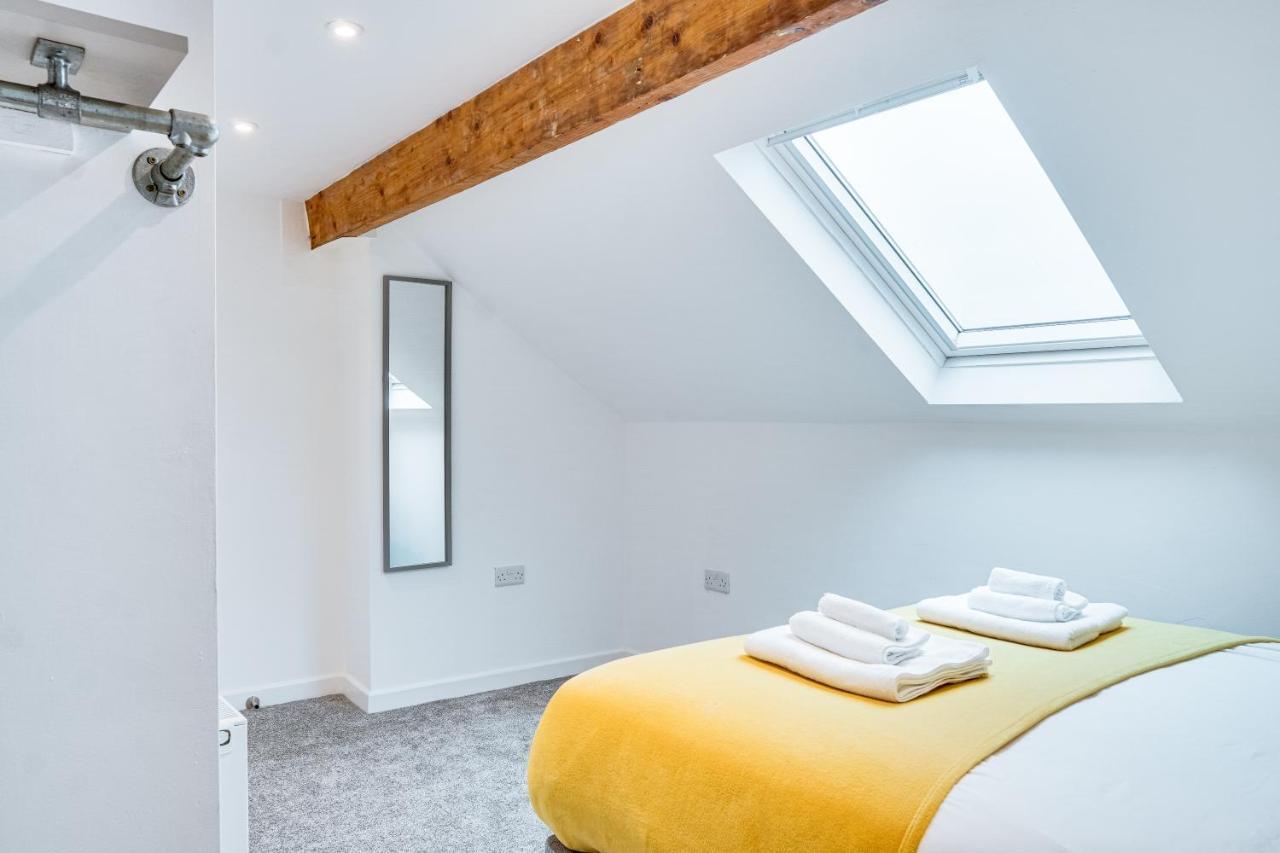 Spacious 4 Bedroom House Near Leeds Cc Beeston Hill Exterior photo